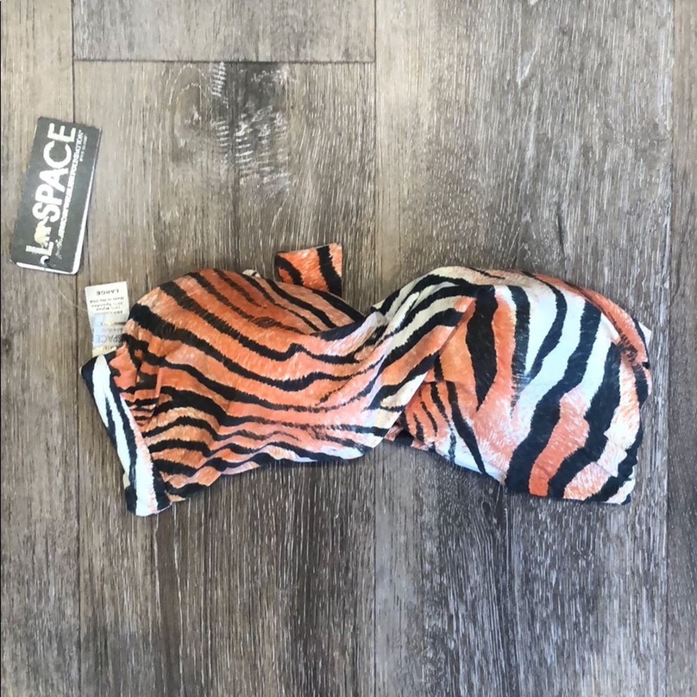 L*space 🐅 bandeau top NWT